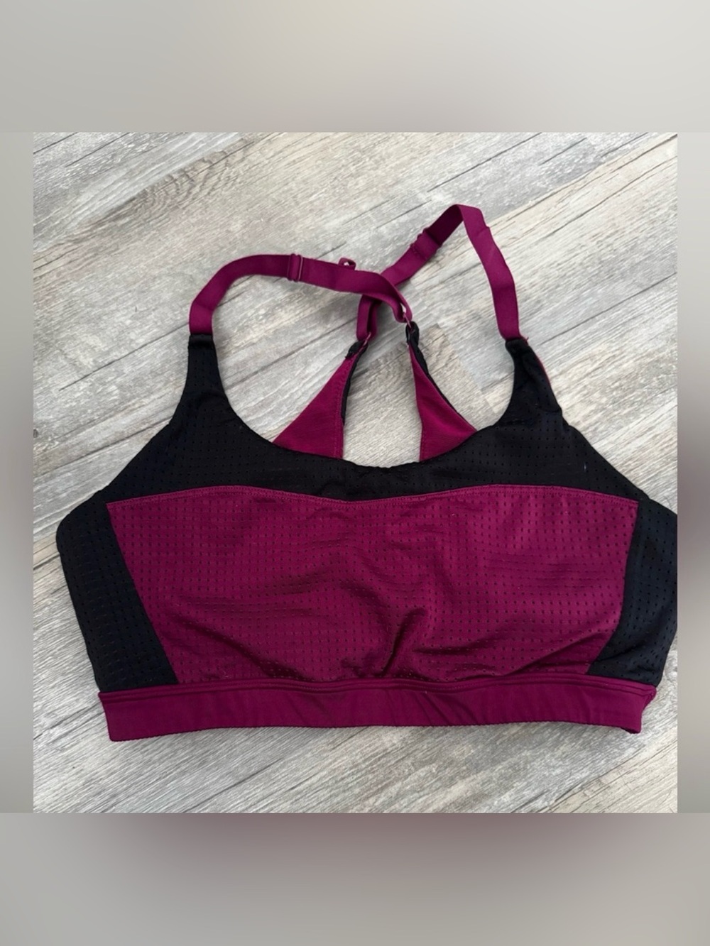 Hyba sports bra